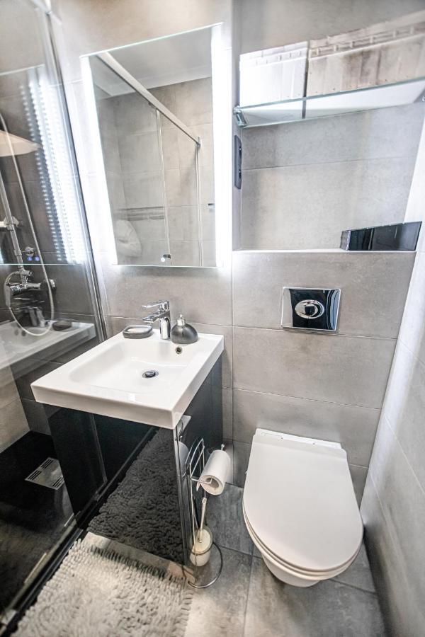 Charming Apt Next To Lazienki Park And City Center Warszawa Eksteriør bilde
